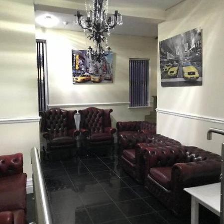 Sandy Pad'S Apartments Рил Экстерьер фото