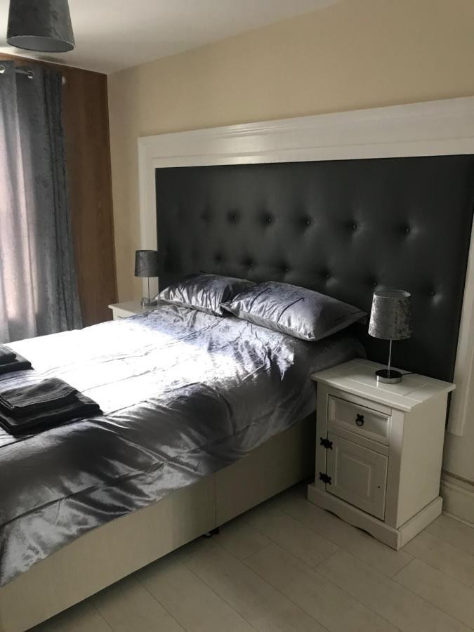 Sandy Pad'S Apartments Рил Экстерьер фото