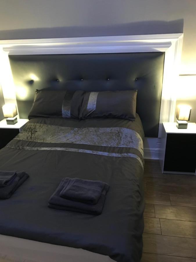 Sandy Pad'S Apartments Рил Экстерьер фото